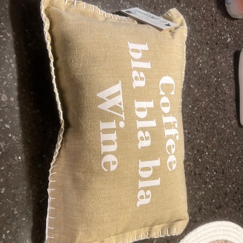 Decorative pillow